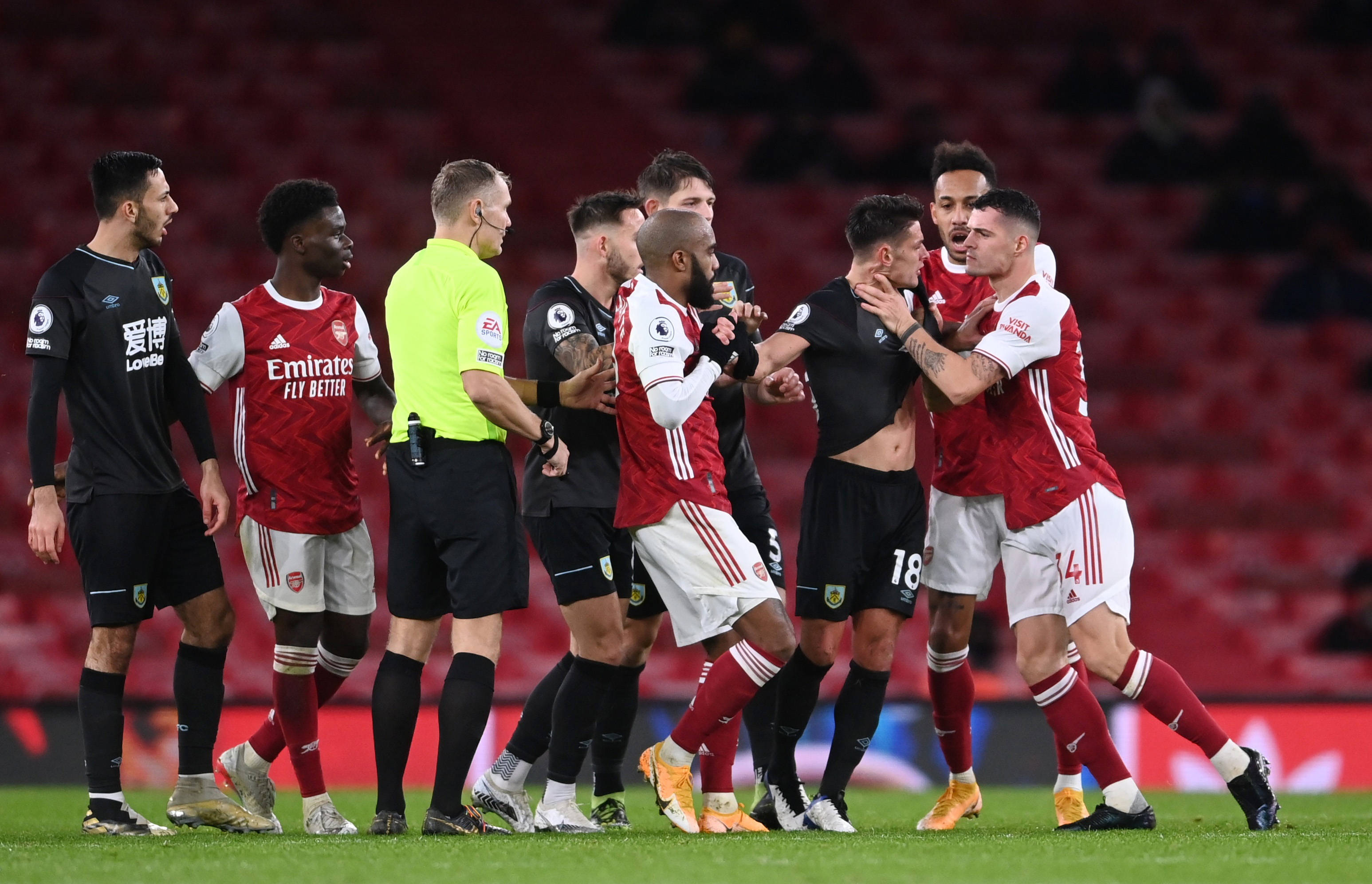 国际赛事中 国际赛事中